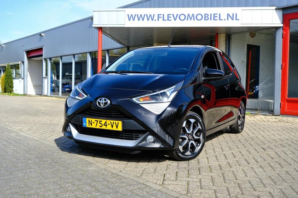 Toyota Aygo 1.0 VVT-i x-joy Clima|Cruise|Camera|DAB|Carplay, Voorwielaandrijving, Stof, Gebruikt, Euro 6