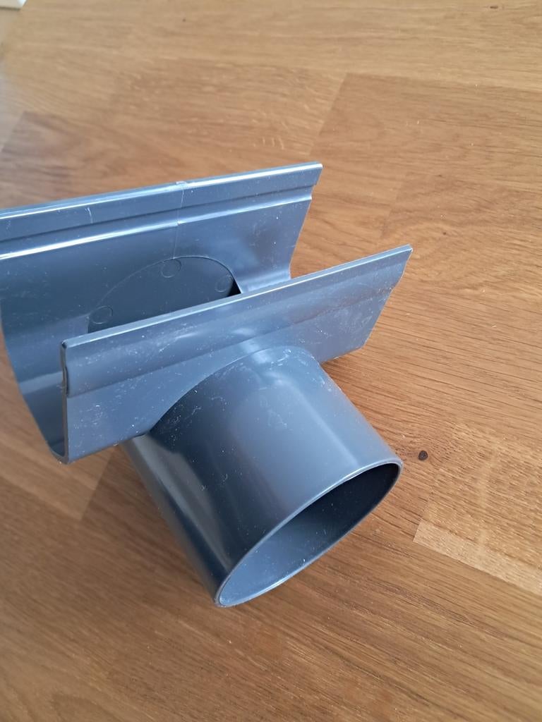 Wovar zij uitloop watergoot, Ophalen, Minder dan 2 meter, 80 mm of meer