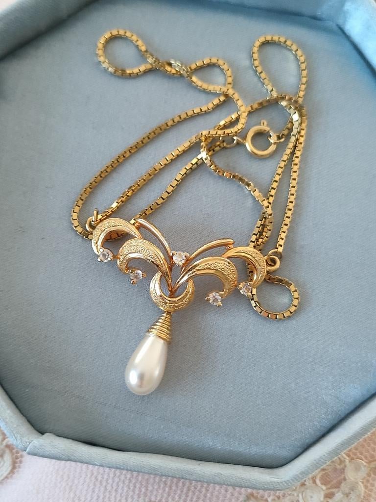 Vintage shoker/ ketting met parel, Verzenden, Zo goed als nieuw, Overige materialen