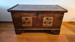 Antieke dekenkist met beschilderde panelen, Huis en Inrichting, Woonaccessoires | Kisten, Ophalen, Gebruikt, 100 tot 150 cm, 50 tot 75 cm