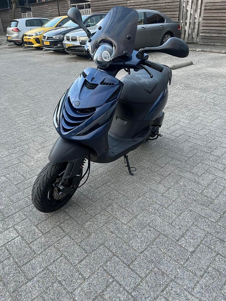 Hele nette Piaggio Zip 4t, Ophalen, Maximaal 45 km/u, Zip, Zo goed als nieuw