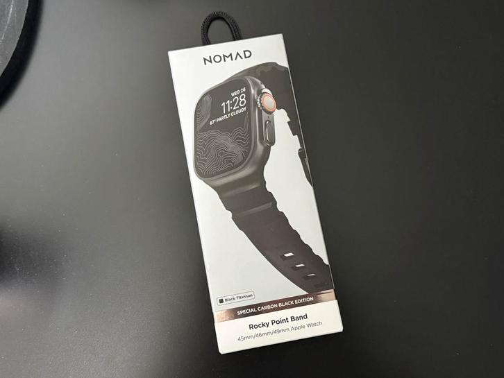 Nieuw! Nomad Rocky Point Apple Watch 49 / 46 / 45 mm bandje, Sieraden, Tassen en Uiterlijk, Smartwatches, Nieuw, iOS, Zwart, Verzenden
