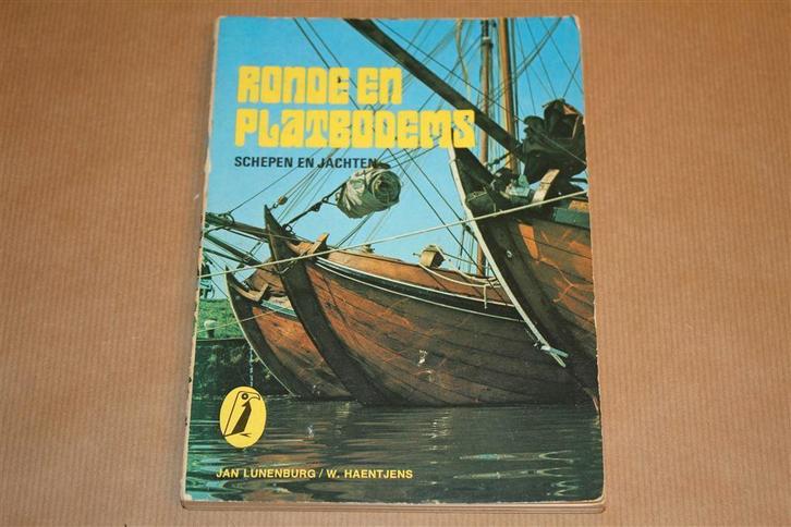 Ronde en platbodems - Schepen en jachten, Boeken, Hobby en Vrije tijd, Gelezen, Tekenen en Schilderen, Ophalen of Verzenden