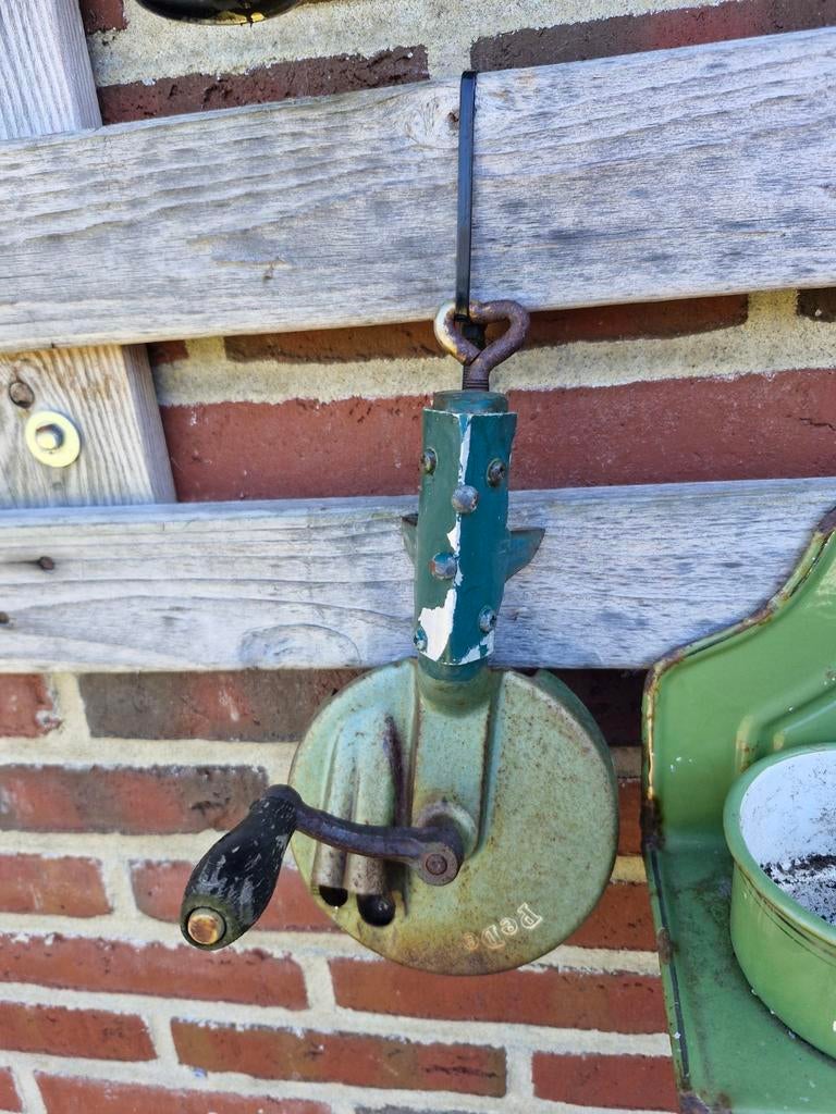 Vintage  PeDe, groen gietijzer, Antiek en Kunst, Ophalen