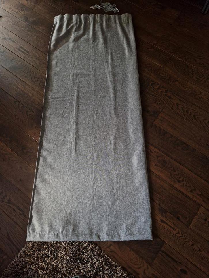 Gordijnen verduisterend, Huis en Inrichting, Stoffering | Gordijnen en Lamellen, Zo goed als nieuw, 200 cm of meer, 50 tot 100 cm