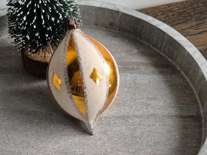 Vintage kerstbal druppel goud/wit 577, Diversen, Kerst, Gebruikt, Ophalen of Verzenden