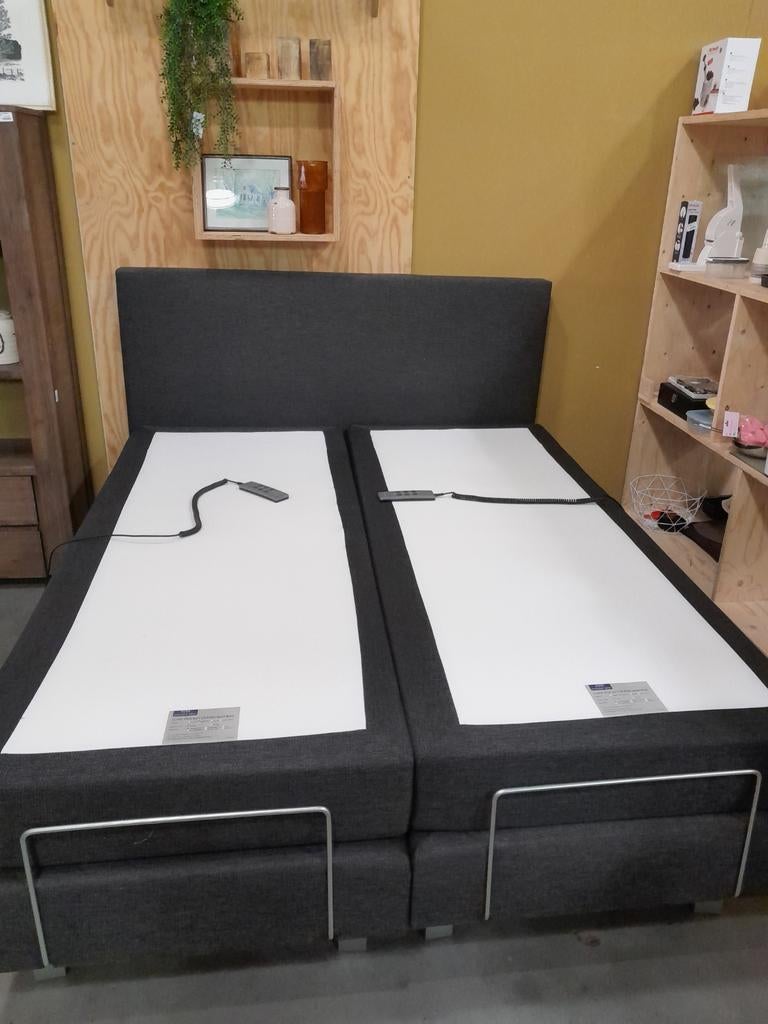 2 pers. Elektrische Avek Boxspring - Estafette Burgum, Huis en Inrichting, Ophalen, Gebruikt, Avek, Avek