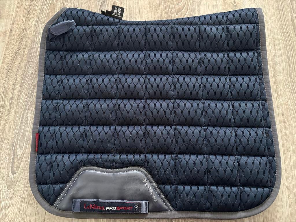 LEMIEUX ZADELDEKJE full DRESSUUR Carbon MESH navy / blauw, Dieren en Toebehoren, Ophalen of Verzenden, Zo goed als nieuw