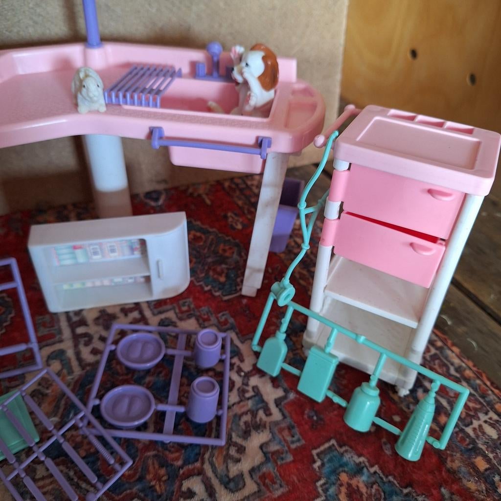Vintage Jaren '90 Barbie Dierenkliniek Speelset, Ophalen of Verzenden, Gebruikt, Barbie