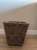 Grote rieten mand - 34x34x34cm, Huis en Inrichting, Woonaccessoires | Schalen en Manden, Ophalen, Gebruikt, Mand, Vierkant