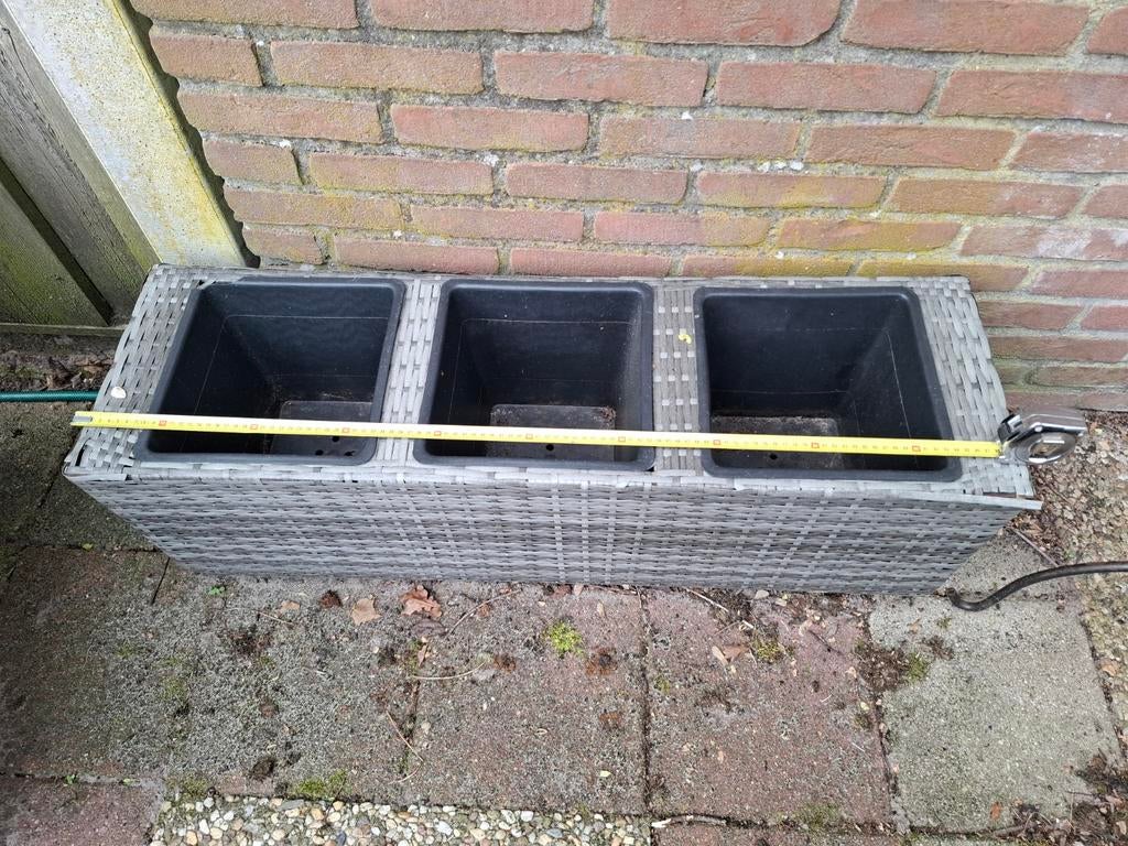 Grote plantenbak met 3 vakken, Tuin en Terras, Bloembakken en Plantenbakken, Ophalen, Kunststof, Gebruikt, 100 cm of meer