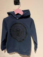 BALMAIN sweater met capuchon maat 104 origineel zgan, Kinderen en Baby's, Kinderkleding | Maat 104, Trui of Vest, Ophalen of Verzenden