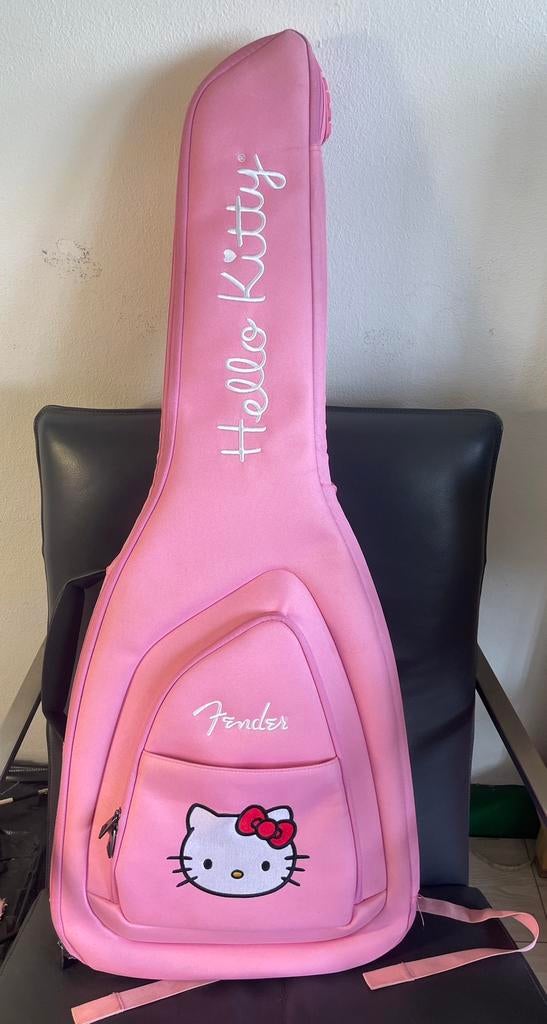 Fender Hello Kitty gigbag, Muziek en Instrumenten, Behuizingen en Koffers, Ophalen of Verzenden, Zo goed als nieuw