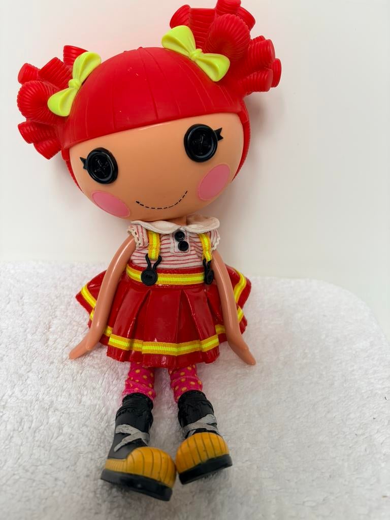 Originele Lalaloopsy Pop - Ember Flicker Flame (Brandweer), Verzamelen, Ophalen of Verzenden, Zo goed als nieuw