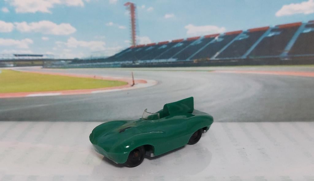 1:66 Jaguar D type Sports Car;  Le Mans 1955; Cadum Pax, Ophalen of Verzenden, Gebruikt, Auto