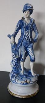 Beeld 34 cm aardewerk, Verzamelen, Beelden en Beeldjes, Ophalen of Verzenden, Gebruikt, Mens