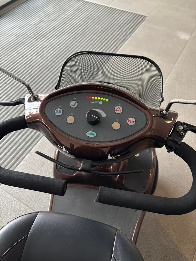 Een zeer nette scootmobiel, Ophalen, Gebruikt, Elektrisch