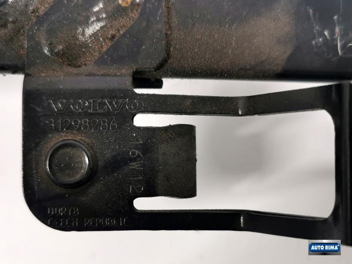 Veerpootbrug van een Volvo V40, Auto-onderdelen, Ophanging en Onderstel, Gebruikt, -, -, Ophalen of Verzenden