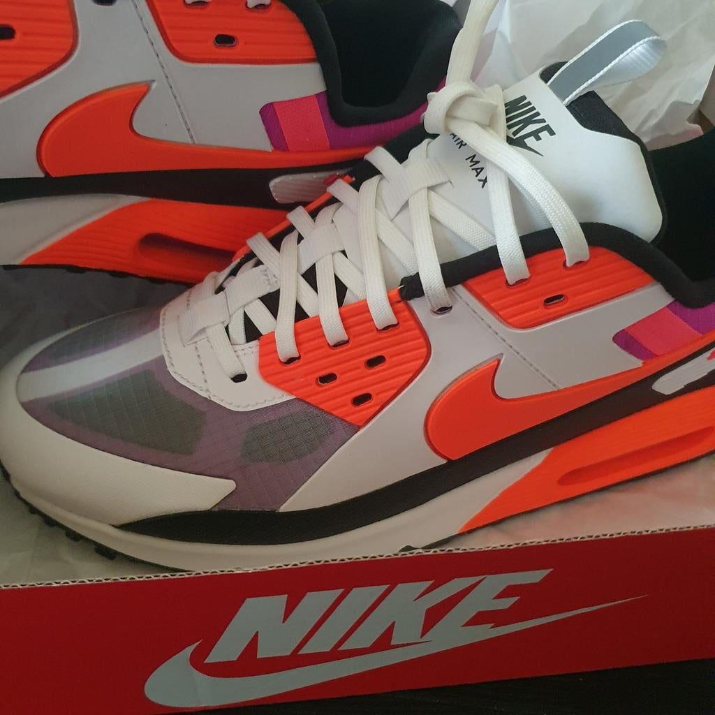 Nike air max nieuw in de doos. Eye-catcher voor de liefhebbe, Kleding | Heren, Sportkleding, Ophalen, Nieuw, Algemeen