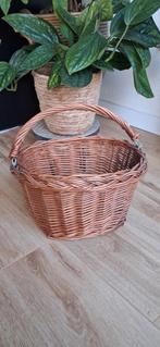 Gevlochten rieten fietsmandje voor kinderen ongebruikt, Fietsen en Brommers, Fietsaccessoires | Fietsmanden, Ophalen of Verzenden