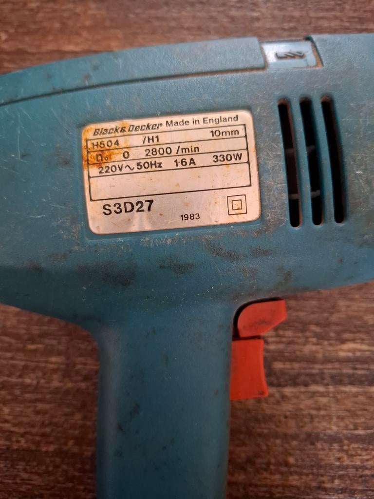 Te koop Black & Decker boormachine incl boren, Ophalen, Boormachine