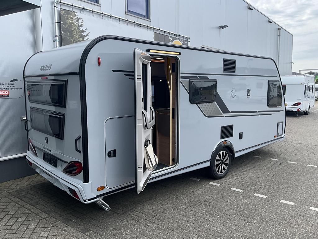 Knaus Sudwind Black Selection 540 FDK- STAPELBED-NIEUW, Caravans en Kamperen, Schokbreker, Bedrijf, Treinzit, Overige typen