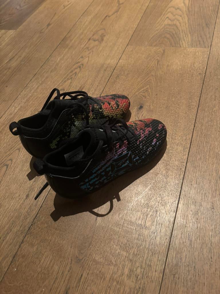 Voetbalschoenen, Maat XS of kleiner, Ophalen, Zo goed als nieuw, Schoenen