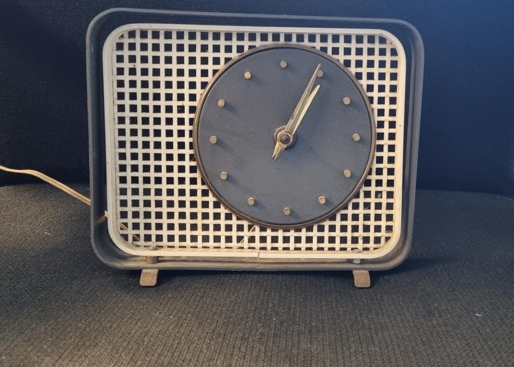 Nufa elektrische klok jaren 50-60, Huis en Inrichting, Ophalen of Verzenden, Gebruikt, Analoog, Staande klok