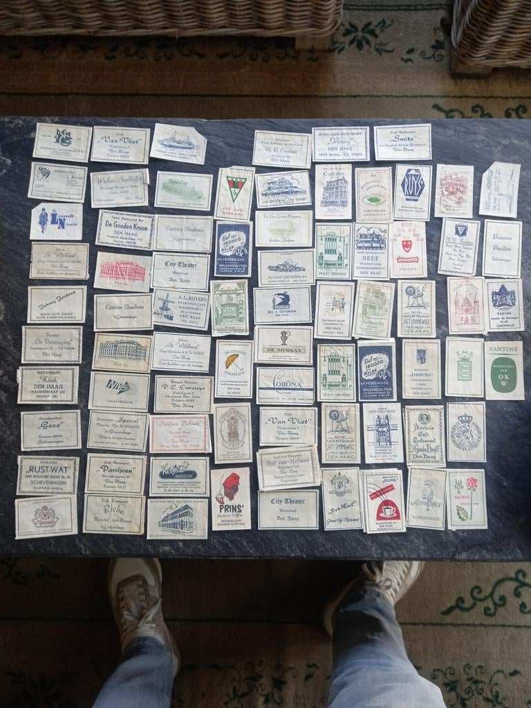 Verzameling van 80+ vintage suikerzakjes Den Haa, Ophalen of Verzenden, Nederland