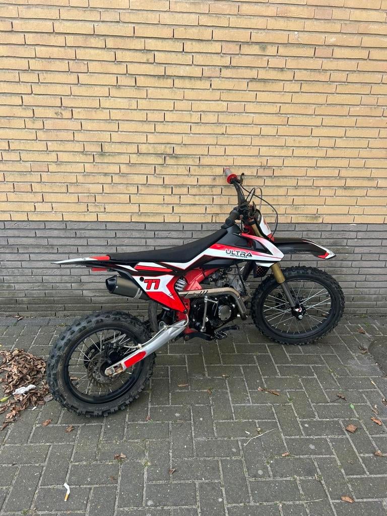 Pitbike ultra 125cc, 125 cc, Zo goed als nieuw, 4 versnellingen, Ophalen