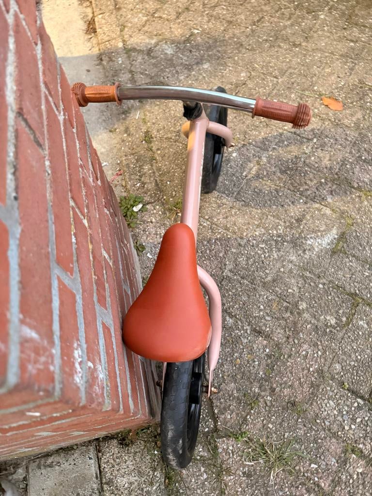 Amigo loopfiets roze, Fietsen en Brommers, Fietsen | Kinderfietsjes, Gebruikt, Minder dan 16 inch, Ophalen of Verzenden