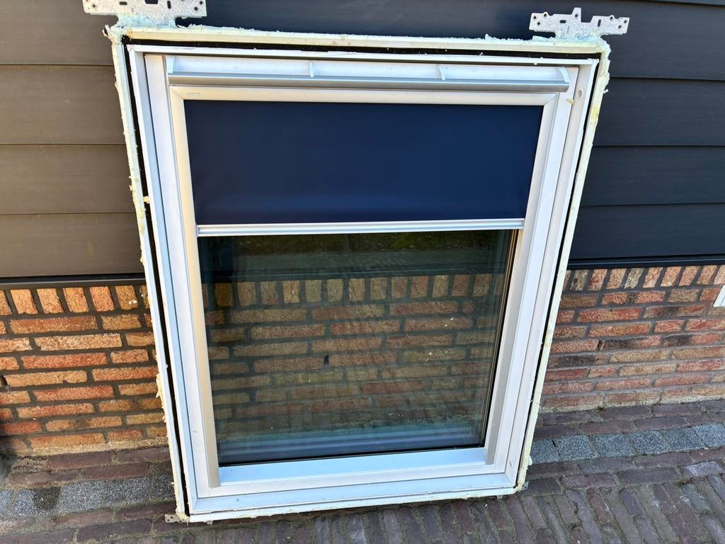VELUX PK06 98x118 wit dakraam tuimelraam zolderraam, Ophalen, Wit, 50 tot 100 cm, Zo goed als nieuw