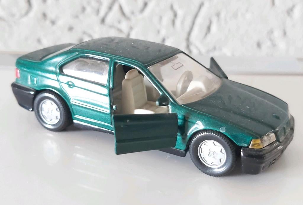 Siku BMW 320i model auto, Hobby en Vrije tijd, Verzenden, Zo goed als nieuw, Auto