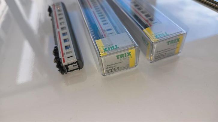 Minitrix 18051 18053 18054, Hobby en Vrije tijd, Modeltreinen | N-Spoor, Zo goed als nieuw, Wagon, Gelijkstroom, Trix, Ophalen of Verzenden