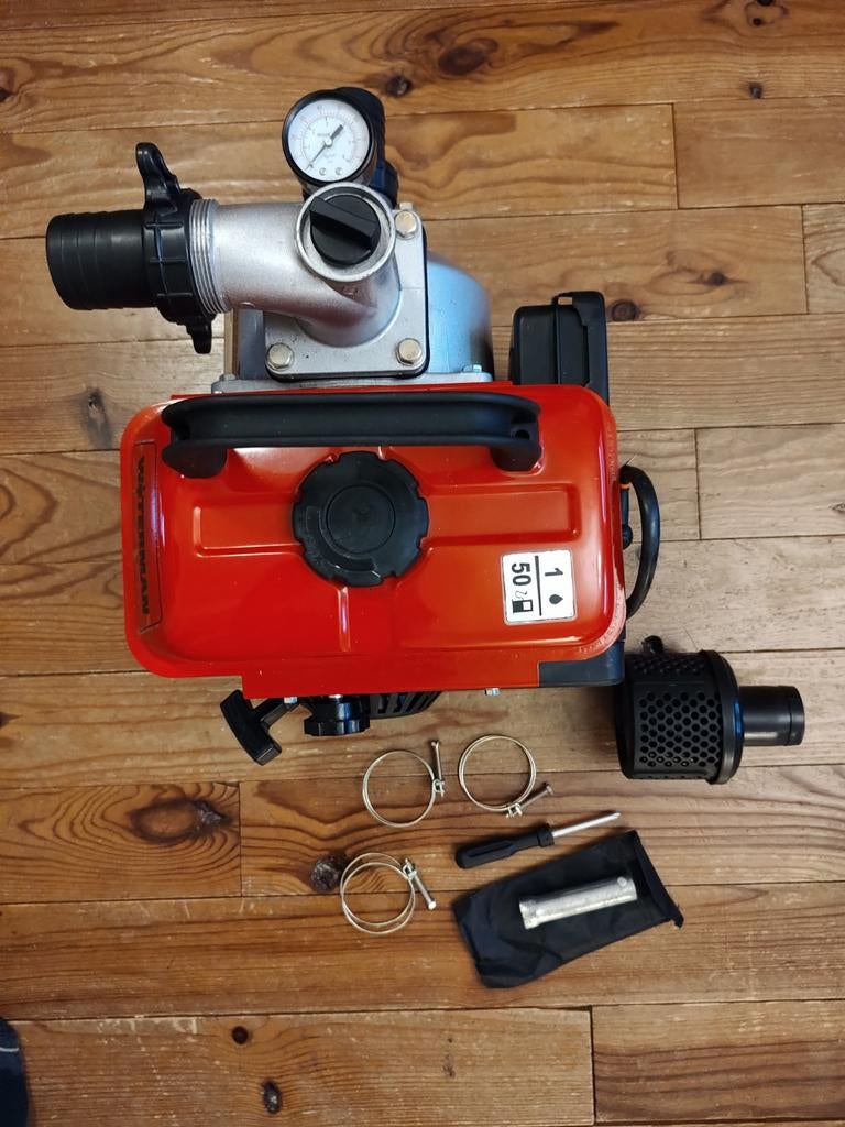 Nieuwe Benzine Waterpomp, Tuin en Terras, Waterpompen, Ophalen of Verzenden, Nieuw, Handmatig