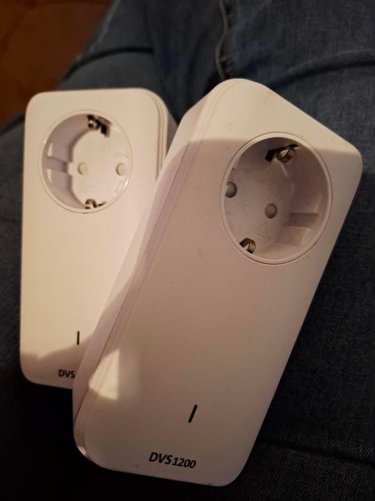 2 stuks Devolo DVS1200 Powerline adapters, Ophalen of Verzenden