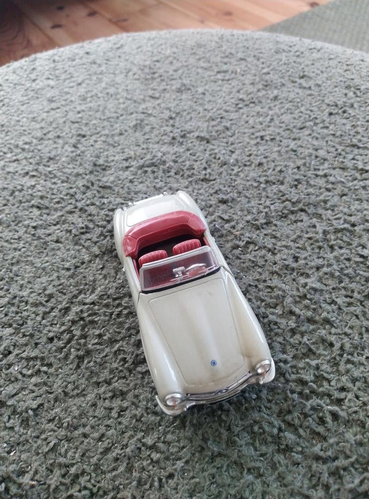 Mercedes Benz, Hobby en Vrije tijd, Modelauto's | 1:43, Ophalen of Verzenden, Auto, Overige merken