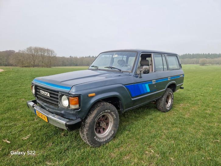 Toyota landcruiser HJ 60 1987, Auto's, Toyota, Particulier, Landcruiser, Diesel, MPV, Geïmporteerd, Zilver of Grijs, Ophalen