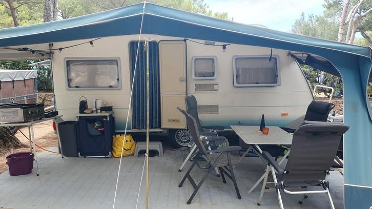 Eifelland Holiday 460 TK, Caravans en Kamperen, Caravans, Particulier, tot en met 4, Rondzit, Eifelland, Vast bed, Ophalen