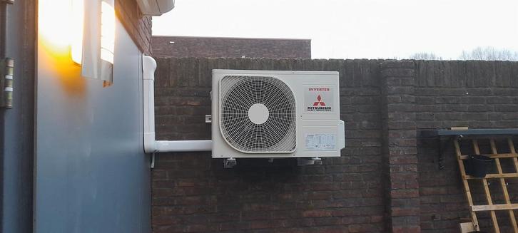 Airco's service monteur/installatie/inbdrijf stellen, Witgoed en Apparatuur, Airco's, Nieuw, Wandairco, 100 m³ of groter, 3 snelheden of meer