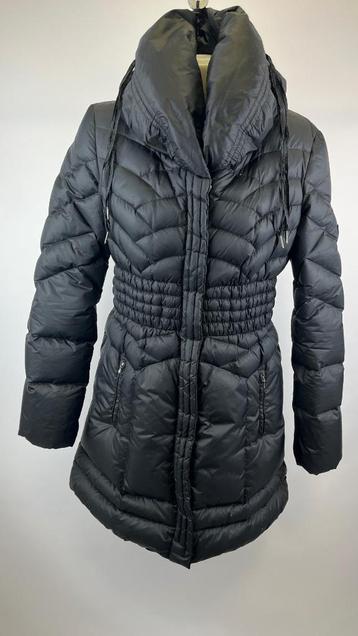GUESS Zwart puffer jasje  Maat L - 40 beschikbaar voor biedingen
