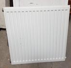 Radiator met kraan 60x60cm enkel met confector cv, Ophalen, 30 tot 80 cm, Radiator, Zo goed als nieuw