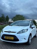 Ford Fiësta 1.25 44KW 5DR 2012 Wit, Auto's, Voorwielaandrijving, Euro 5, Stof, 1242 cc