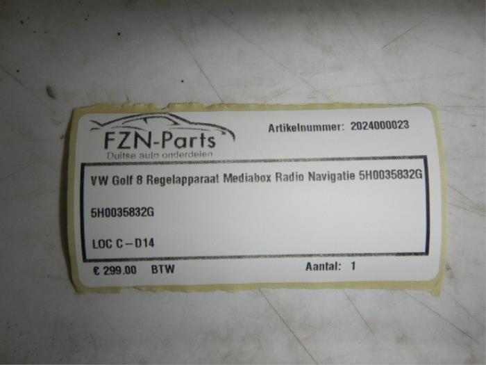 VW Golf 8 Regelapparaat Mediabox Radio Navigatie, Ophalen of Verzenden, Gebruikt