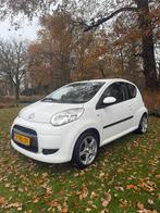 Nette Citroën C1 1.0 3-DRS 2011 Wit, nieuwe apk, sportvelgen, Auto's, Voorwielaandrijving, USB, Zwart, 4 stoelen
