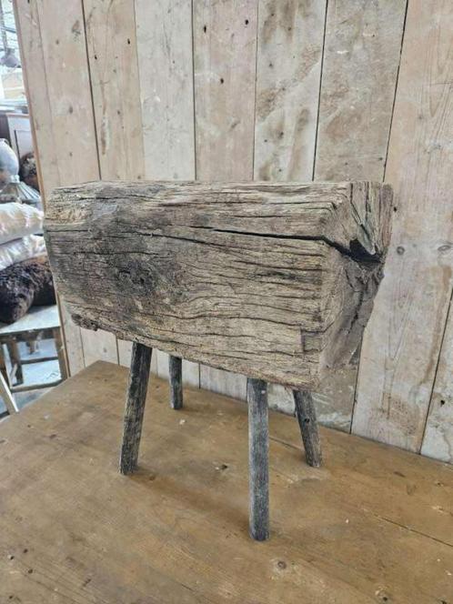 stoere bank ``WOONWINKEL RUSTIEK``, Antiek en Kunst, Antiek | Woonaccessoires, Ophalen