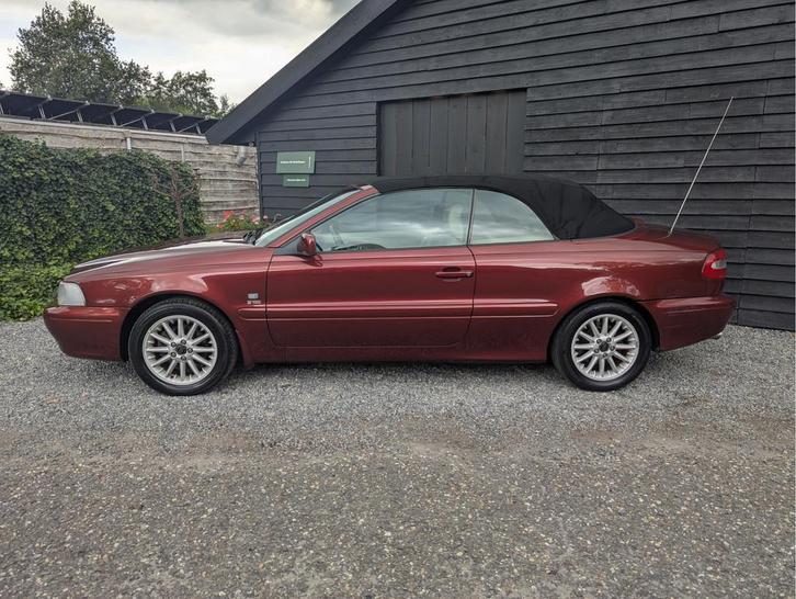Volvo C70 Convertible 2.4 T Luxury (bj 2001), Auto's, Volvo, Bedrijf, Te koop, C70, ABS, Airbags, Airconditioning, Alarm, Boordcomputer