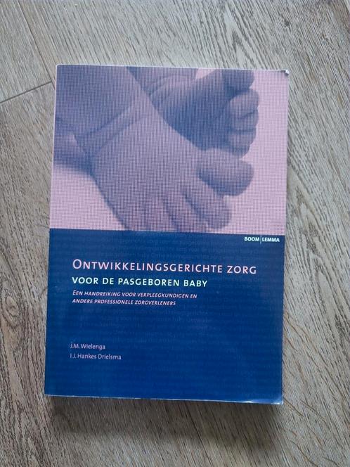 Ontwikkelingsgerichte zorg voor de pasgeboren baby, Boeken, Wetenschap, Zo goed als nieuw, Ophalen of Verzenden