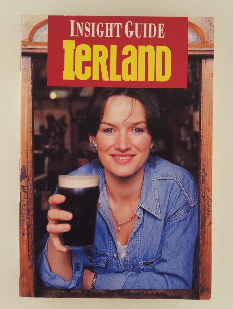 Hunt, Lindsay - Ierland / Expert reisgids, Verzenden, Europa, Reisgids of -boek, Gelezen