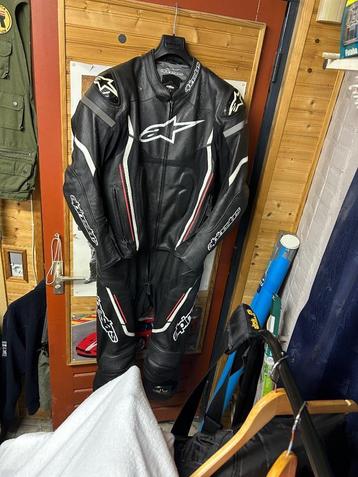 Leren motorpak Alpinestars beschikbaar voor biedingen